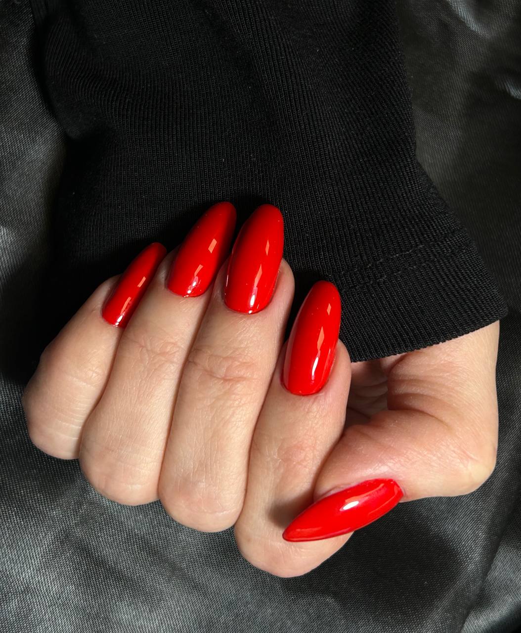 Робота майстра манікюру 13